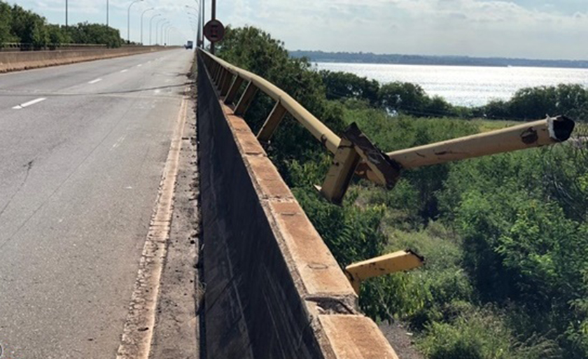 Ponte foi a primeira do país para a passagem de trens e de veículos - Nestor Junior/JP