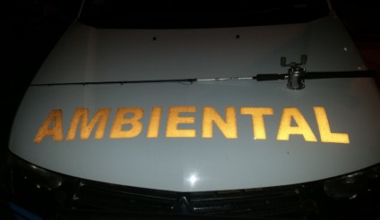 O infrator foi flagrado pescando com um molinete com vara - Divulgação PMA