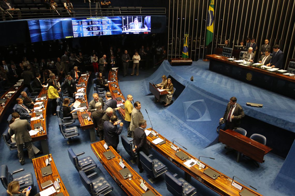Proposta foi aprovada pelos senadores e segue para Câmara dos Deputados; se aprovada começa a valer em 90 dias - Fabio Rodrigues Pozzebom/Agência Brasil