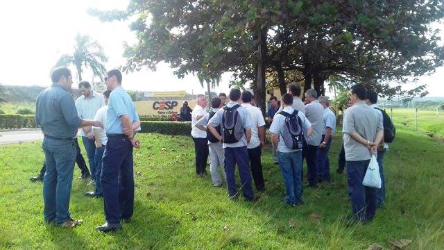 Trabalhadores se reuniram no começo do mês com sindicato para tratar da decisão  - Ana Cristina Santos/JP