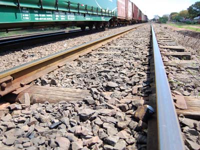 A obra busca retirar do Centro da cidade a malha ferroviária, que vai garantir segurança para motoristas e pedestres -