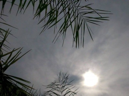 Dia de sol com muitas nuvens - Loislenne Longui/JP