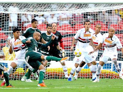 Desde 2002, os alviverdes não vencem os tricolores no Morumbi - já são 17 jogos -