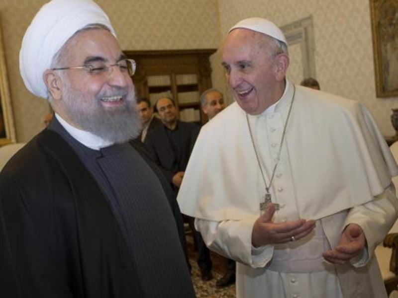 Papa Francisco recebe presidente do Irã - Andrew Medichini/EPA/Agência Lusa/Direitos Reservados Papa Francisco recebe presidente do Irã - Andrew Medichini/EPA/Agência Lusa/Direitos Reservados