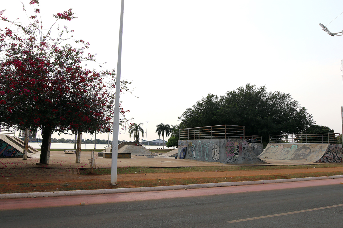 Promotor de Justiça notificou prefeitura para estudar retirada de construções da lagoa - Divulgação