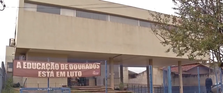 A Secretaria de Educação diz que ofereceu neste ano a diferença apenas para os professores do magistério - (Foto: Reprodução)