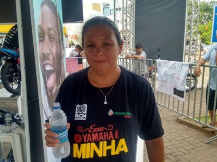 Doméstica não resiste ao cansaço e é a 9ª eliminada do reality após 23 horas