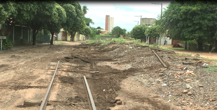 Empresa avalia áreas e faz projeto para abertura de ruas na antiga ferrovia