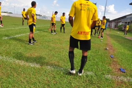 Mistério: técnico Marçal tem muitas opções, mas não revela os titulares -
