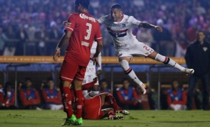 Partida foi disputada no Morumbi, com público recorde, ontem à noite - Rubens Chiri/SPFC