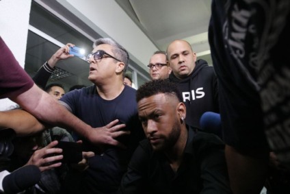 Lesionado no tornozelo direito, Neymar foi cortado da Seleção Brasileira que disputará a Copa América - Arquivo/Fernando Frazão/Agência Brasil