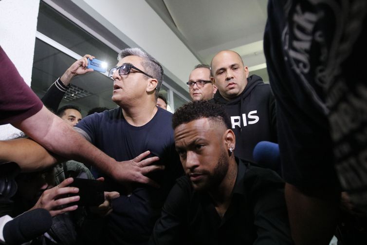 Lesionado no tornozelo direito, Neymar foi cortado da Seleção Brasileira que disputará a Copa América - Arquivo/Fernando Frazão/Agência Brasil