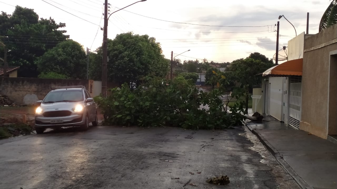 Chuva forte atingiu a cidade na tarde desta segunda-feira - Leitor JPNEWS