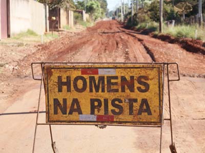 Toda a extensão da Rua Dom Aquino já está sendo pavimentada e as obras estão aceleradas -