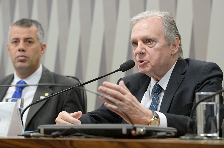 Medida Provisória propõe que a regulamentação de águas e esgotos, hoje atribuição dos municípios, se torne responsabilidade do governo federal. - Foto: Agência Senado