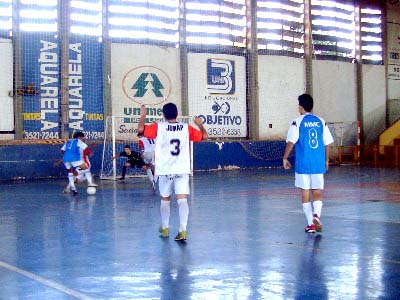 Partidas no Ginásio de Esportes começam às 18h45 -