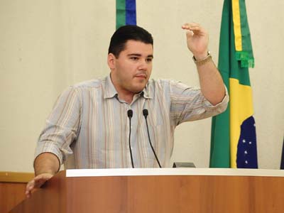Tonhão adiantou que pretende participar da posse na Assembléia Legislativa e por esse motivo vai sugerir que os vereadores se reúnam às 19 horas -