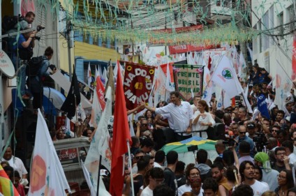 Fernando Haddad participou neste sábado (27) de caminhada na capital paulista - Rovena Rosa/Agência Brasil