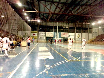 Jogadores comemoraram mais uma vitória na Copa Morena -