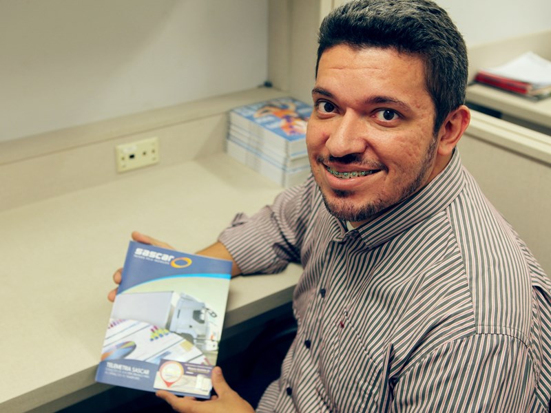 Mauro Justino Júnior, 32 anos, é proprietário da empresa Conte Comiggo - Elias Dias