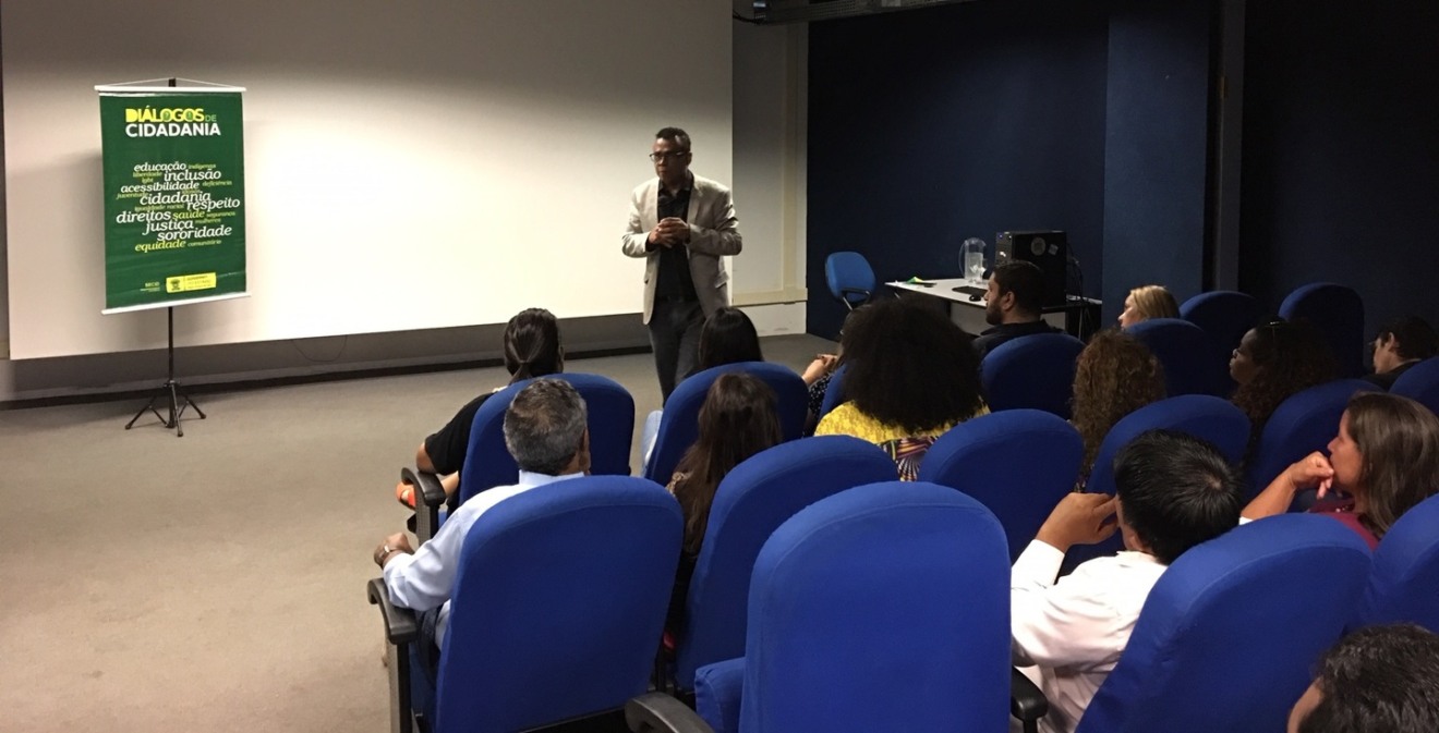 Poço foi perfurado no Bairro Industrial (aos fundos do antigo secador) e está em pleno funcionamento - Divulgação/Sanesul Poço foi perfurado no Bairro Industrial (aos fundos do antigo secador) e está em pleno funcionamento - Divulgação/Sanesul