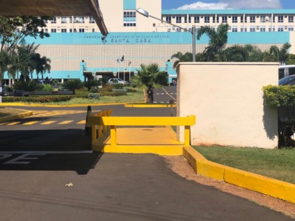 Criança está internada na UTI em hospital em Campo Grande desde sábado (21). - Arquivo Pessoal