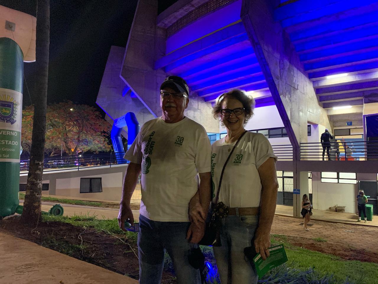 Ivone e Roberto, juntos há mais de 50 anos, estavam torcendo pelo time mineiro - Foto: Isabelly Melo/CBN