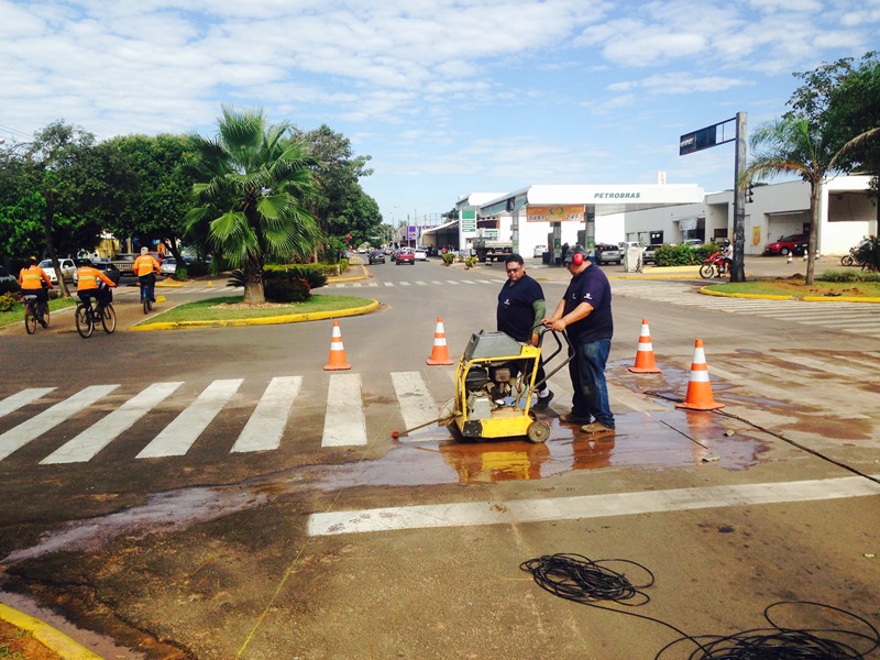 Radares serão instalados no cruzamento das principais avenidas da cidade - Elias Dias