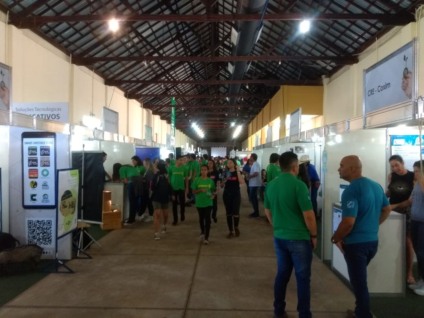 Expetativa da organização é que 1,5 mil pessoas circulem pelos estandes nesta sexta-feira (25). - Loraine França