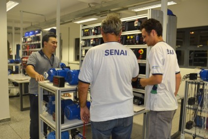 Os interessados devem fazer as matrículas nas secretarias das unidades operacionais do Senai onde deseja realizar o curso até o próximo dia 8 de fevereiro - Divulgação/Assessoria