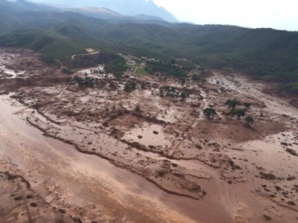 Barragens romperam por volta das 16h30 de quinta-feira