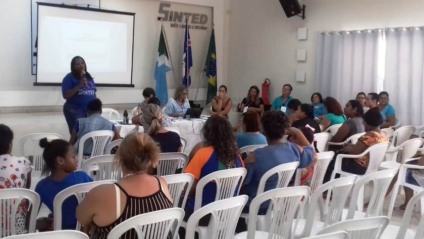 Em assembleia, servidores administrativos decidiram aprovar reajuste - Ana Cristina Santos /JPNews Em assembleia, servidores administrativos decidiram aprovar reajuste - Ana Cristina Santos /JPNews