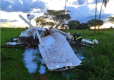 Aeronave ficou totalmente destruída com o impacto -