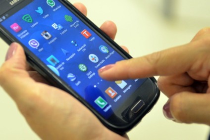 Com a suspensão dos negócios, os novos smartphones da Huawei não terão mais acesso a serviços como Gmail, Google Maps e YouTube, além de atualizações de segurança - Marcello Casal Jr./Agência Brasil