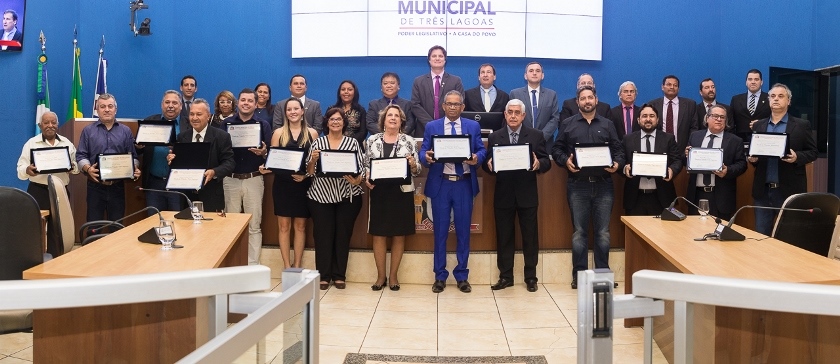 Solenidade contou com a participação de familiares e amigos dos homenageados - Divulgação