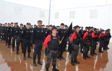 Agentes penitenciários em curso de intervenção prisional - Foto: Sejusp