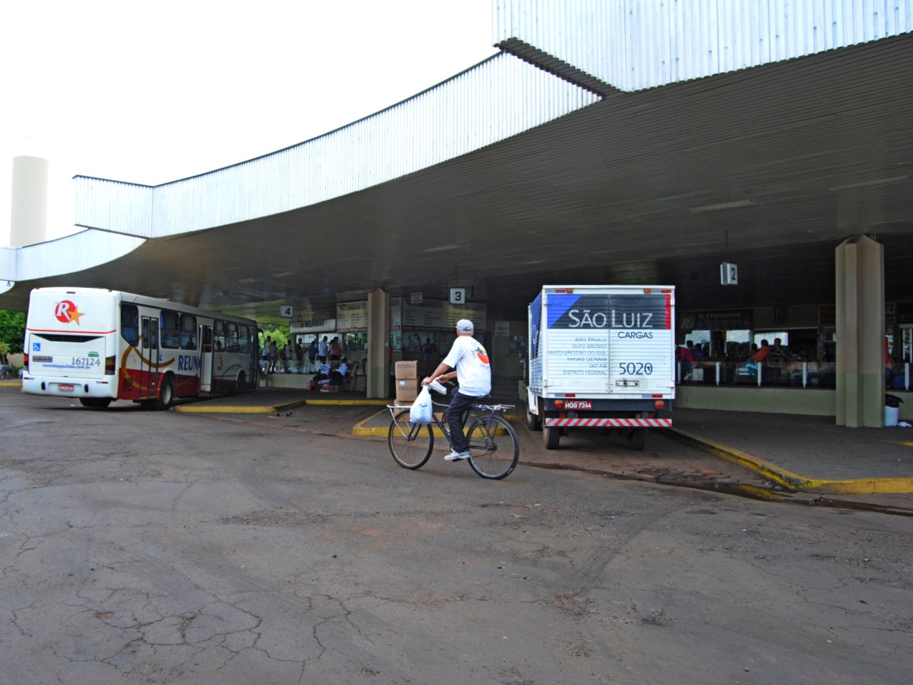 Bilhetes de ônibus interestaduais devem trazer o nome do passageiro Bilhetes de ônibus interestaduais devem trazer o nome do passageiro