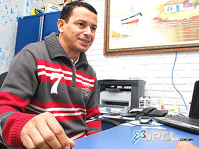 Juvenildo Cândido da Silva é diretor de escola particular e foi eleito com 610 votos, em outubro de 2008, pela coligação PDT/PPS -