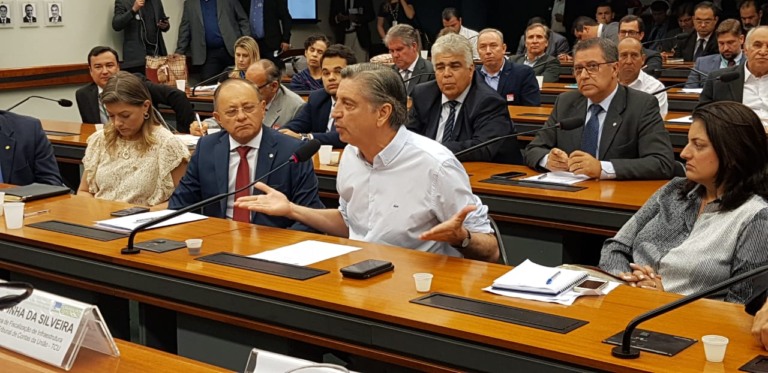 Segundo Dagoberto Nogueira (PDT-MS), se taxação acontecer, líderes do Congresso vão reagir para cancelar a medida. - Márcia Paravizzi