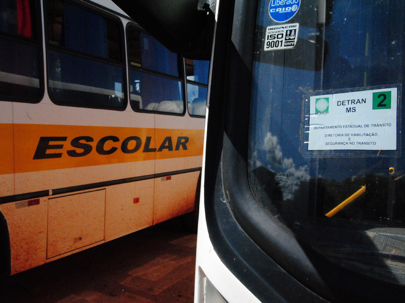 Em Água Clara 20 veículos do transporte escolar foram vistoriados pelo Detran - Arquivo/JP