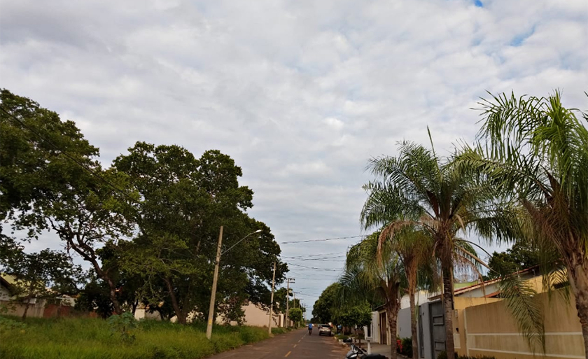 Três Lagoas amanheceu com céu parcialmente nublado - Danielle Leduc