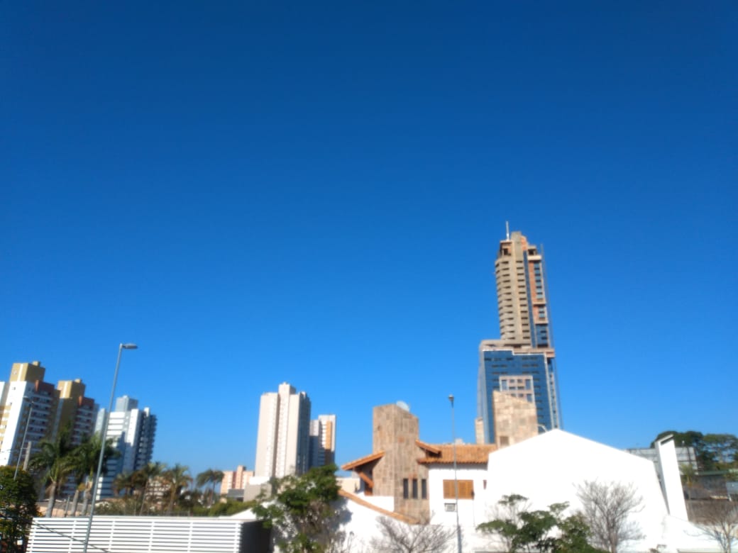 Temperaturas devem ficar entre 22ºC e 36ºC - Loraine França