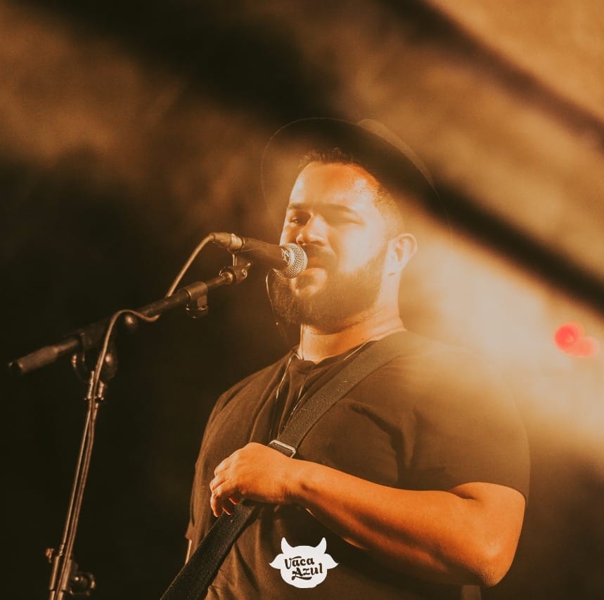 Em julho de 2018 o cantor lançou o seu primeiro EP com 5 faixas - Foto: Divulgação