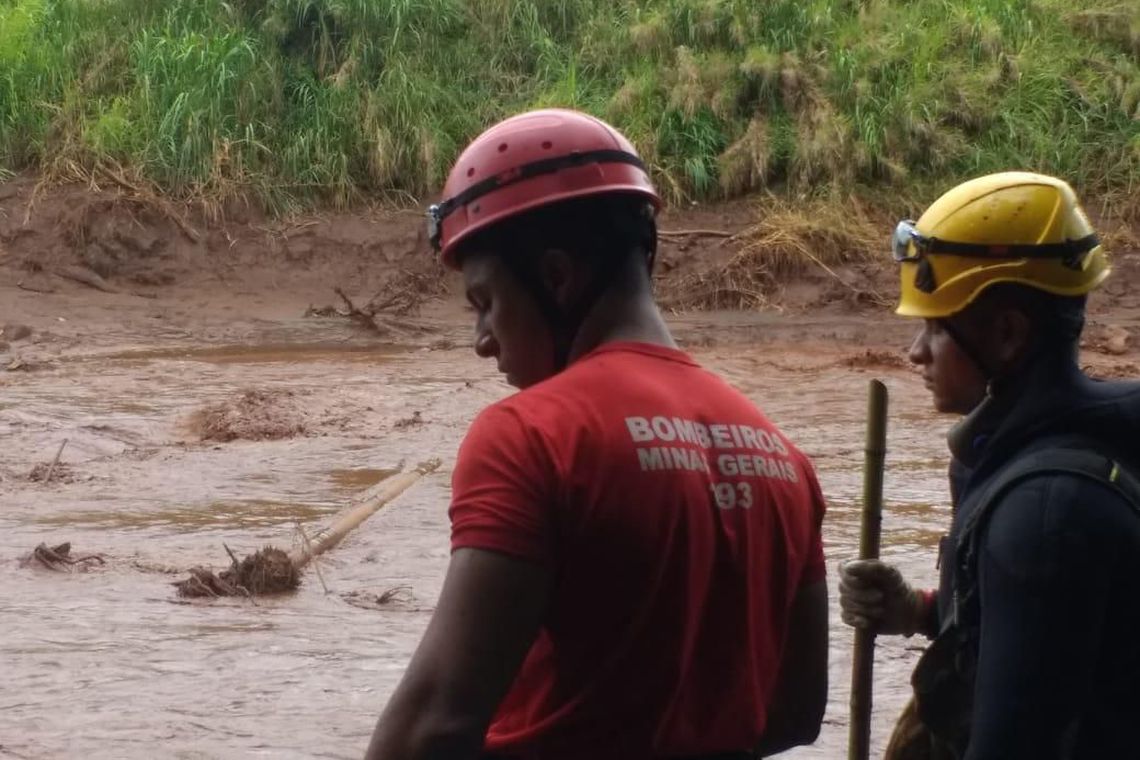 Até o momento, as ações sobre os três casos somam 67,1 mil processos em tramitação na Justiça. - Divulgação Corpo de Bombeiros de Minas Gerais