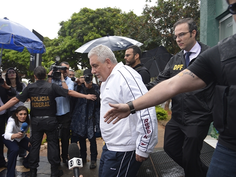 Extraditado pelo governo italiano, o ex-diretor do Banco do Brasil chegou a Brasília em outubro do ano passado para cumprir pena - Arquivo/Agência Brasil Extraditado pelo governo italiano, o ex-diretor do Banco do Brasil chegou a Brasília em outubro do ano passado para cumprir pena - Arquivo/Agência Brasil