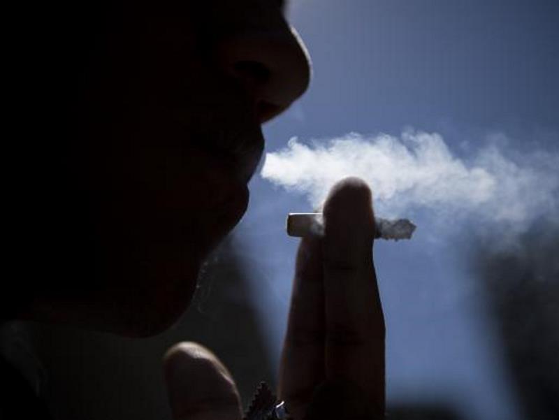 Consumo de cigarro, no país, é menor entre jovens com idade entre 18 e 24 anos (7,8%), mostra Vigitel - Marcelo Camargo/Agência Brasil