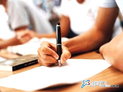 Podem disputar essas vagas todos os estudantes que tenham participado em 2009 do Exame Nacional do Ensino Médio (Enem). - Podem disputar essas vagas todos os estudantes que tenham participado em 2009 do Exame Nacional do Ensino Médio (Enem). -