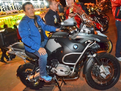 Edson em sua BMW 1200 Adventure -