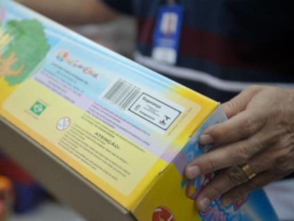 Verificar se o produto tem o selo do Inmetro é um dos cuidados que os pais devem ter ao comprar brinquedos para o Dia da Criança - Divulgação