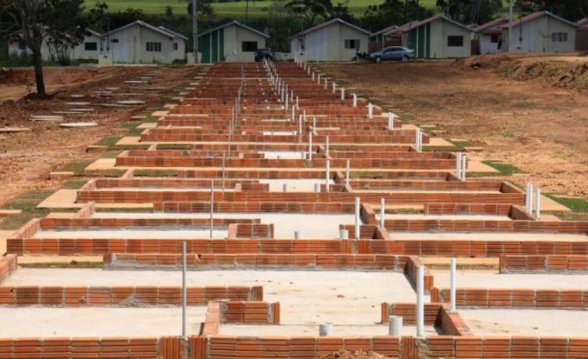 Empresa ficará responsável pelo construção do alicerce e contrapiso - Chico Ribeiro